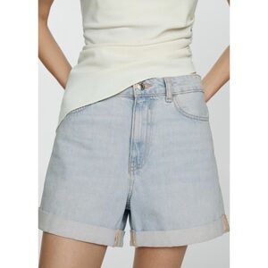 MANGO I NWT Women's Plus Light Wash Jean Shorts